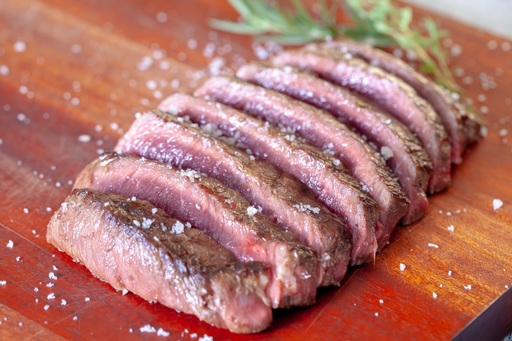 Grass-fed rump steak (salad)